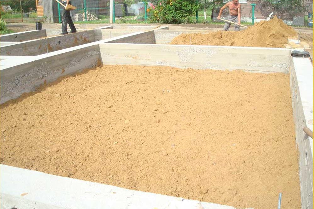 Строительный песок: правила, рекомендации, особенности выбора